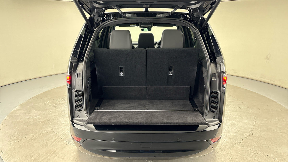 Land Rover Discovery Image 11