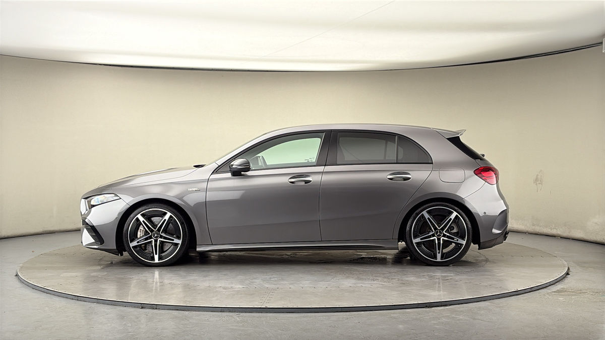 Mercedes-Benz A Class Image 15