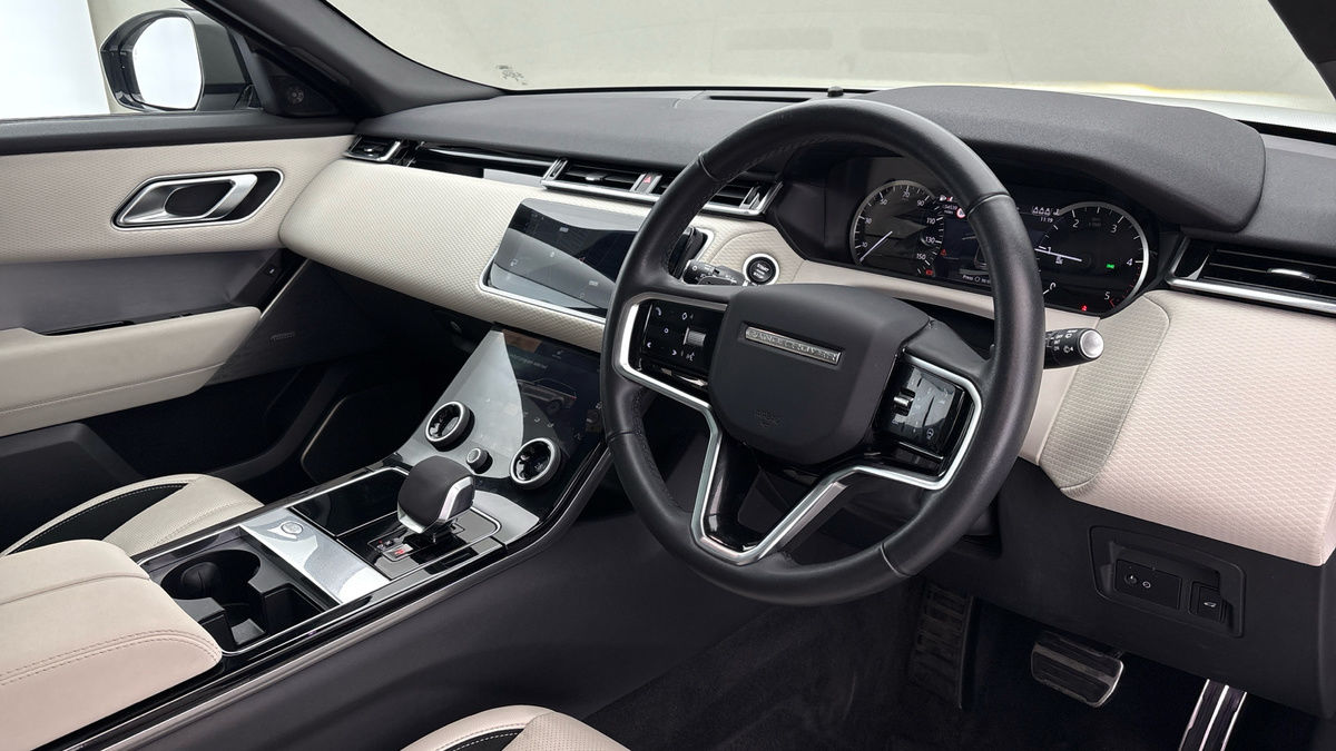 Land Rover Range Rover Velar Image 5