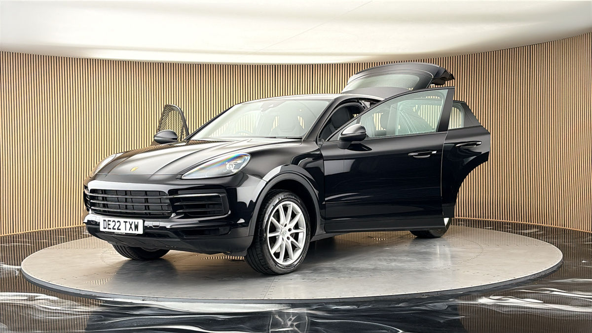 More views of Porsche Cayenne