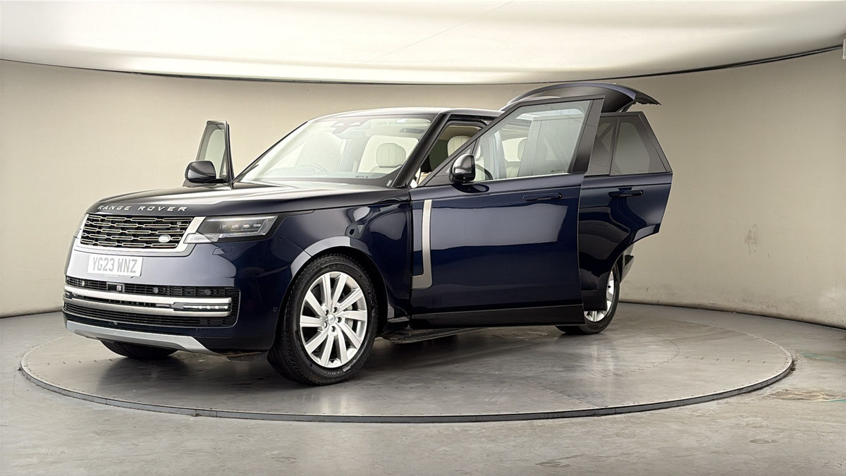 More views of Land Rover Range Rover
