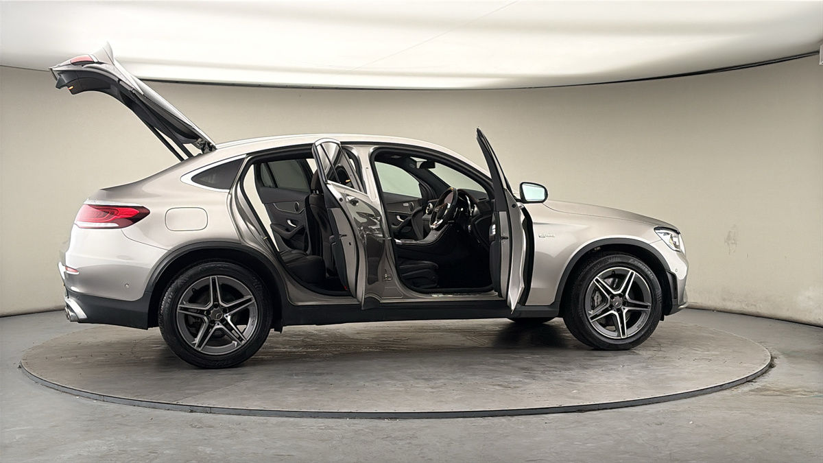 More views of Mercedes-Benz GLC