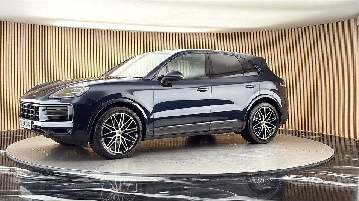 More views of Porsche Cayenne