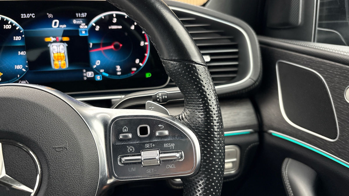 Mercedes-Benz GLE Image 14