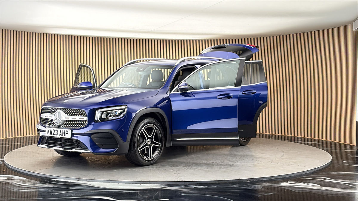 More views of Mercedes-Benz GLB