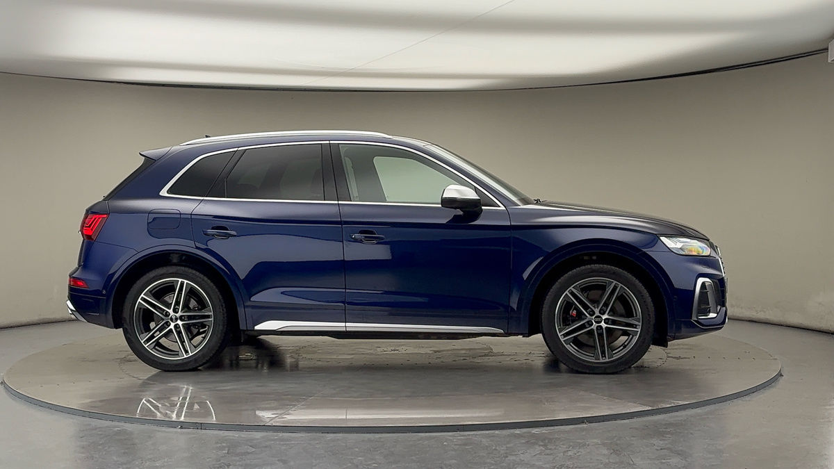 More views of Audi SQ5