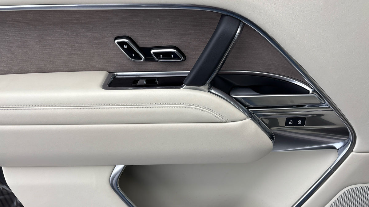 Land Rover Range Rover Image 19