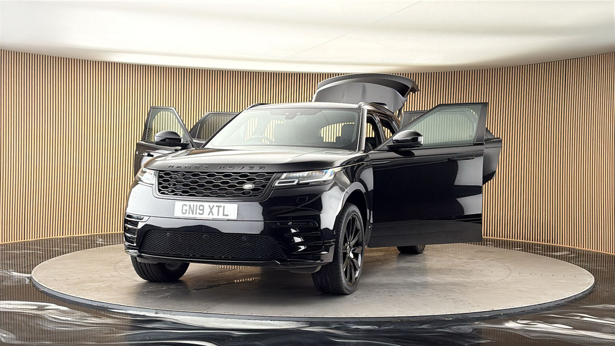 More views of Land Rover Range Rover Velar
