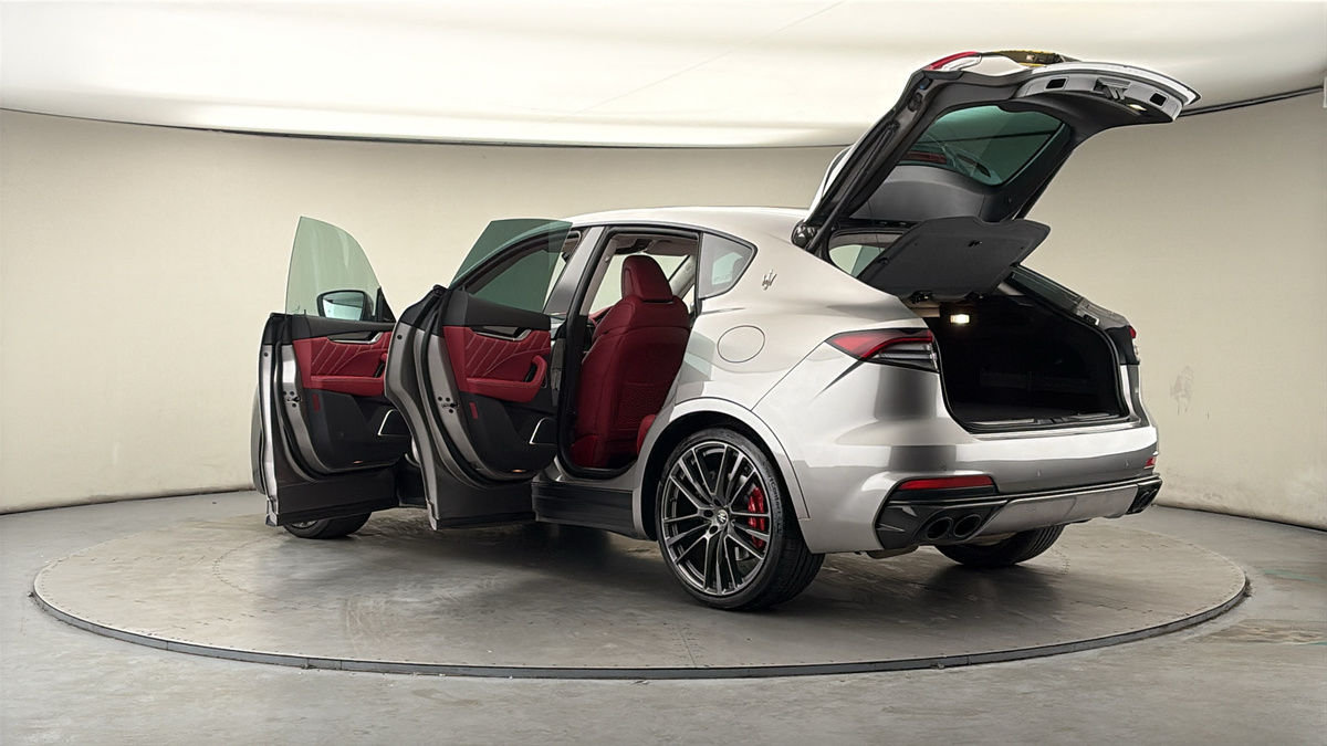 More views of Maserati Levante