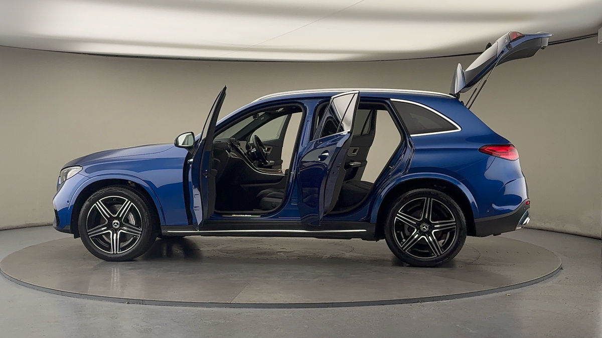 More views of Mercedes-Benz GLC