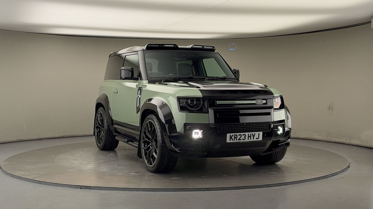 More views of Land Rover Defender 90