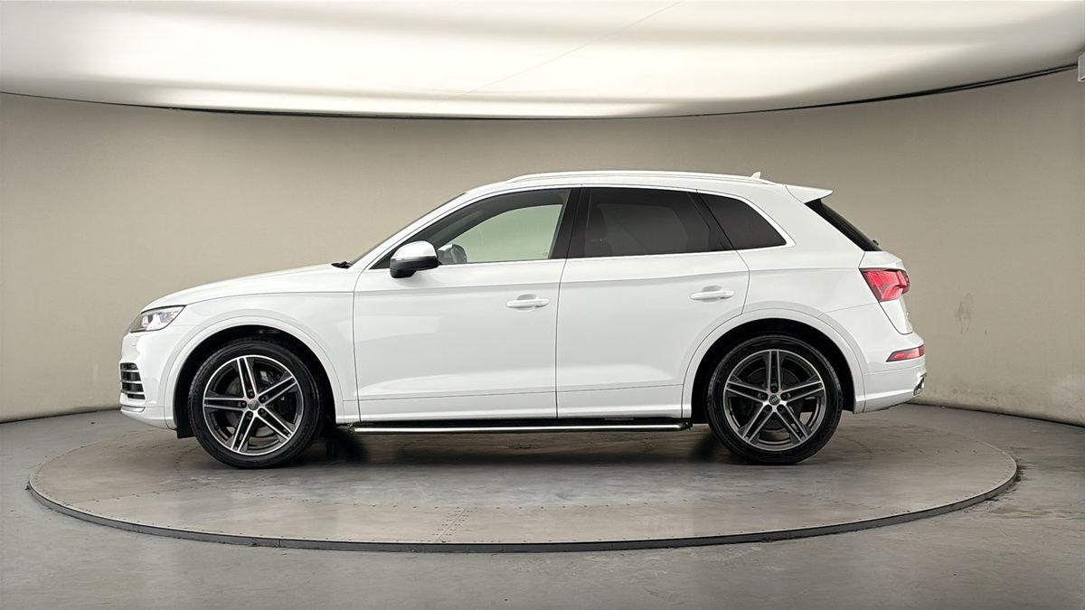 Audi SQ5 Image 15