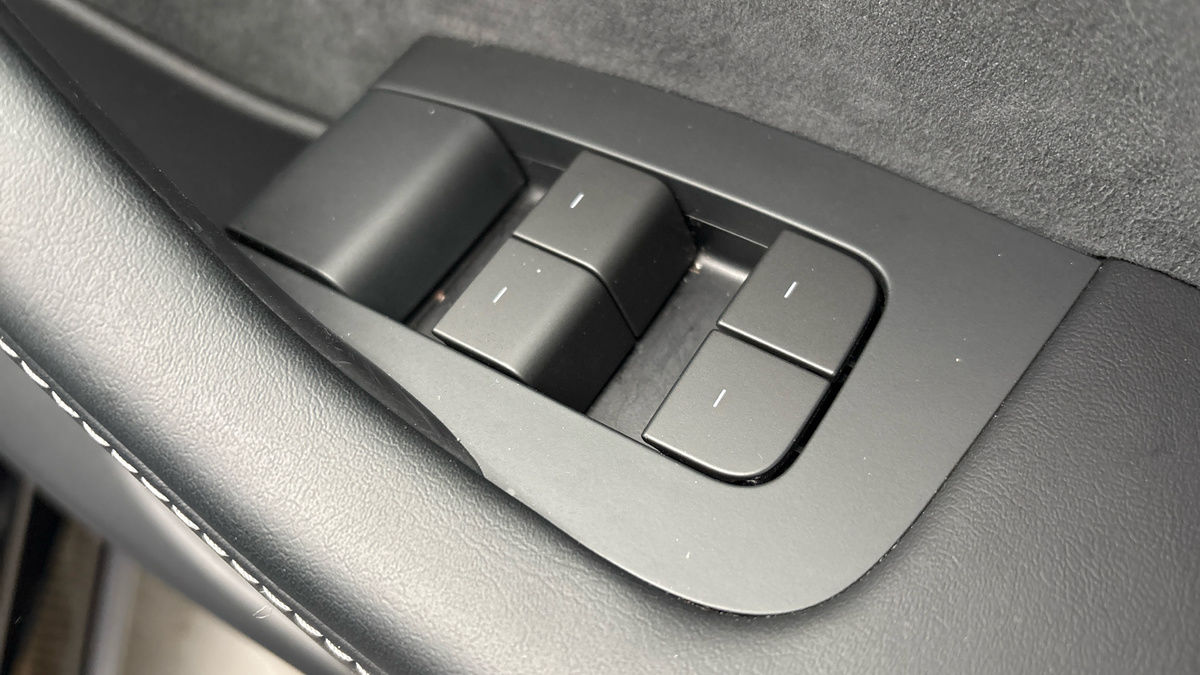 Tesla Model Y Image 26