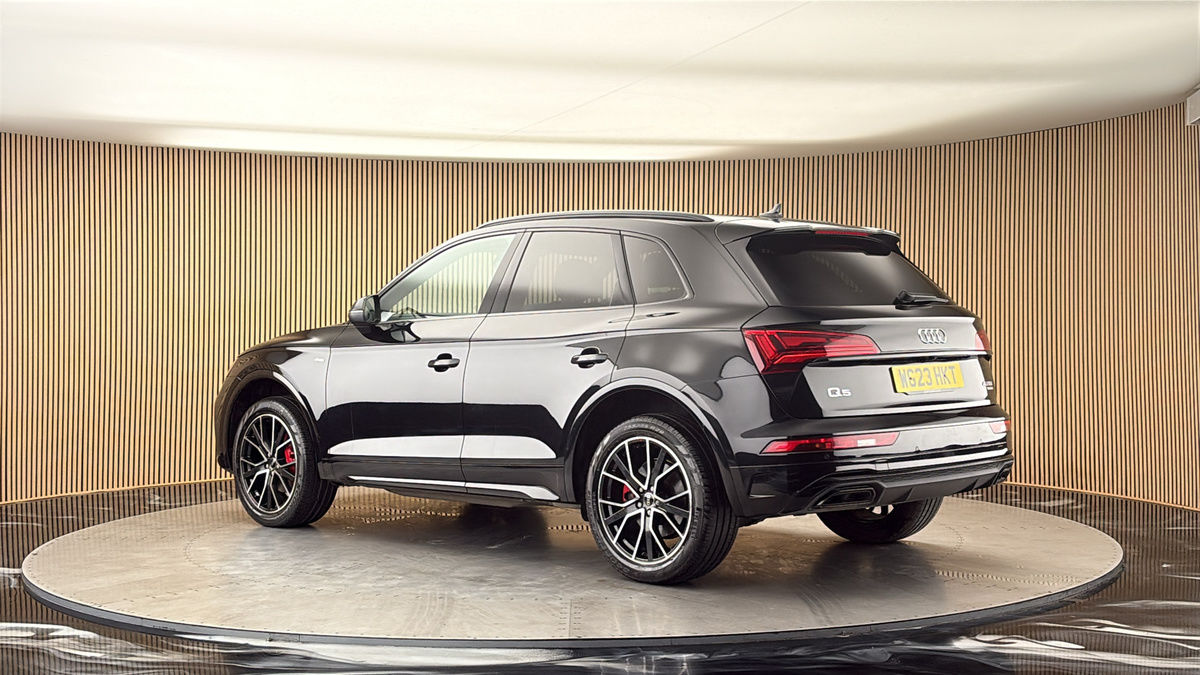 More views of Audi Q5