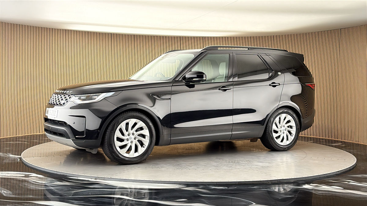 More views of Land Rover Discovery
