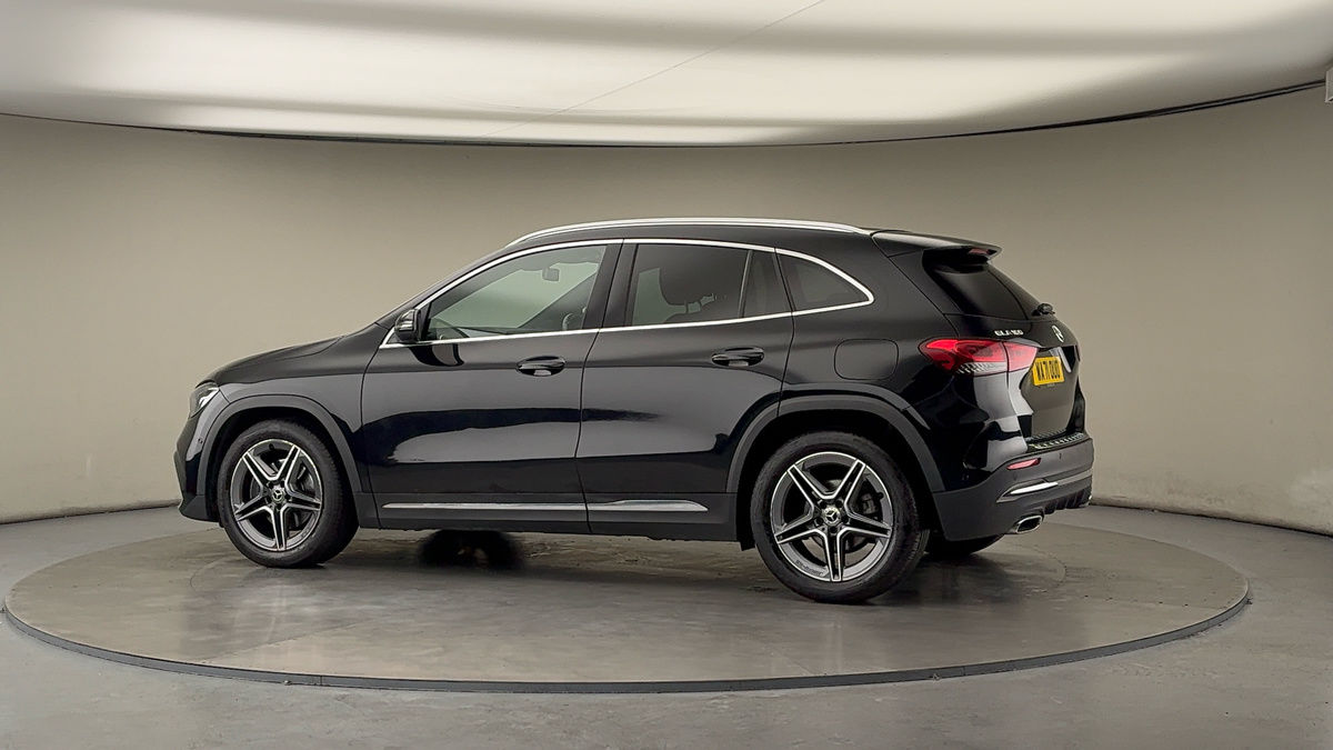 More views of Mercedes-Benz GLA