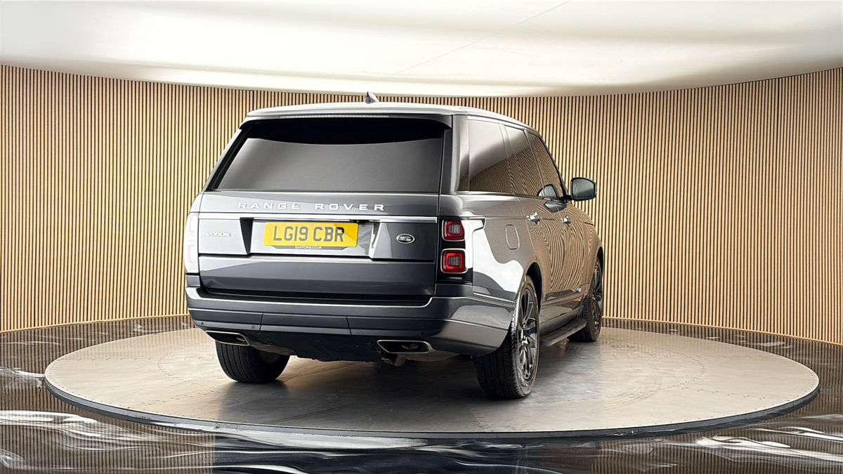 More views of Land Rover Range Rover