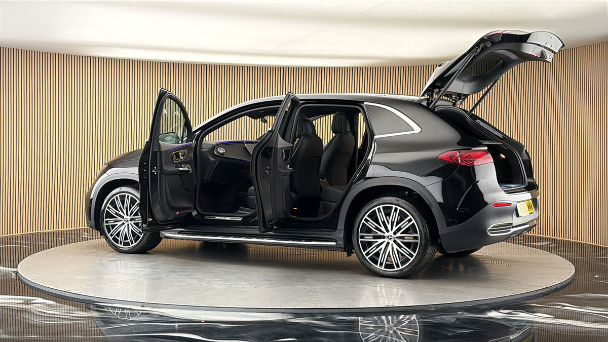 More views of Mercedes-Benz EQE