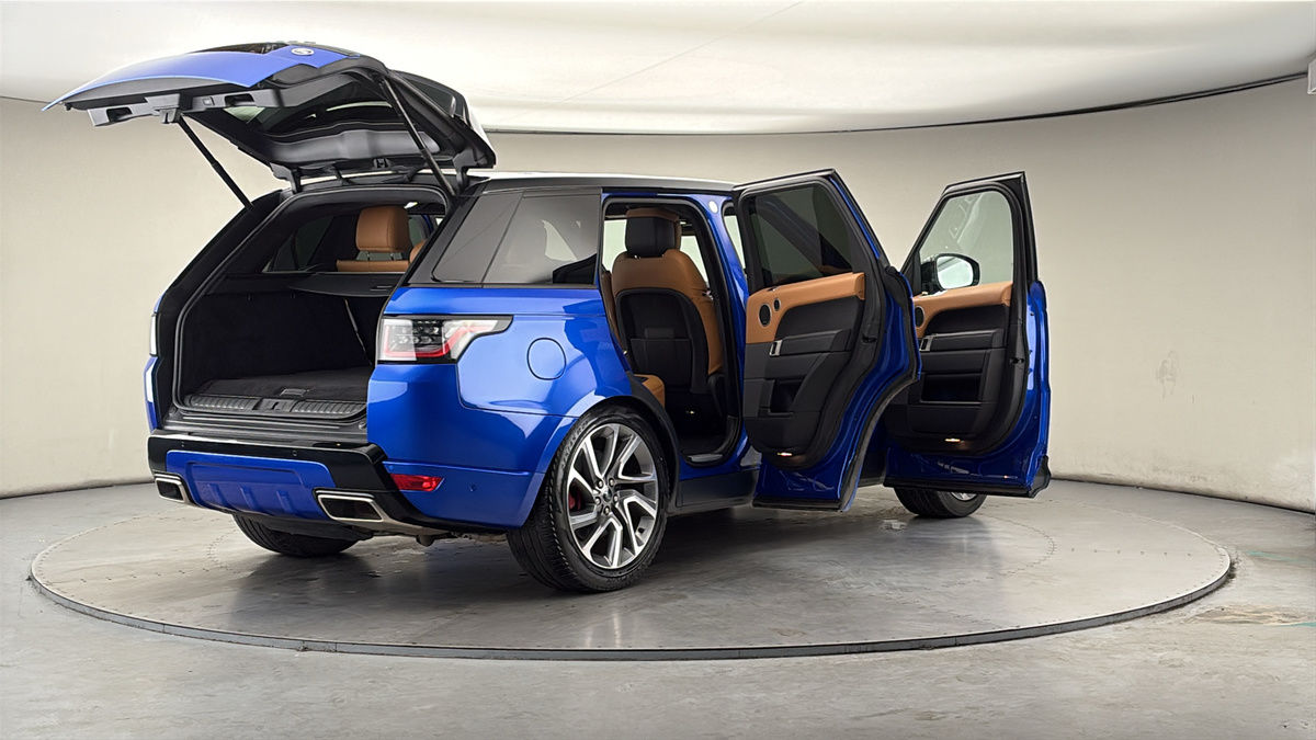 More views of Land Rover Range Rover Sport
