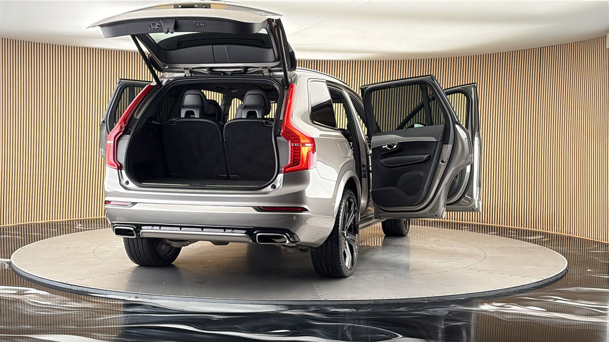 More views of Volvo XC90