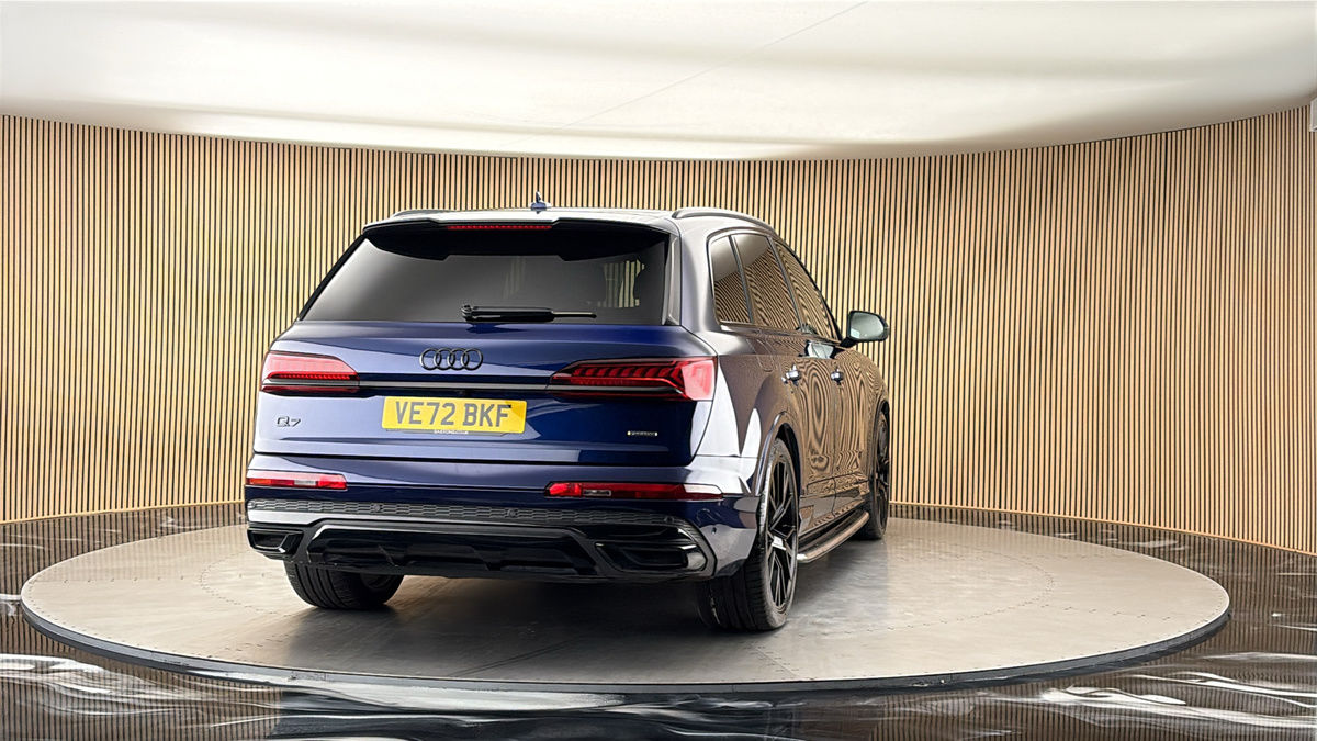 More views of Audi Q7
