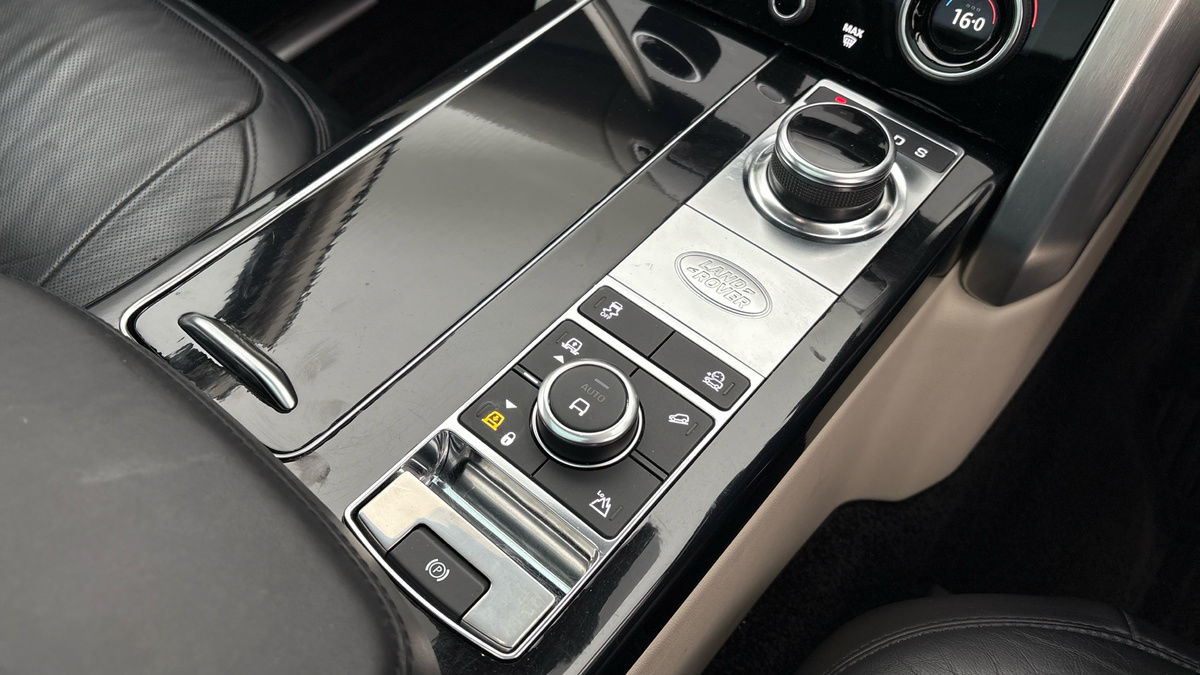 Land Rover Range Rover Image 36