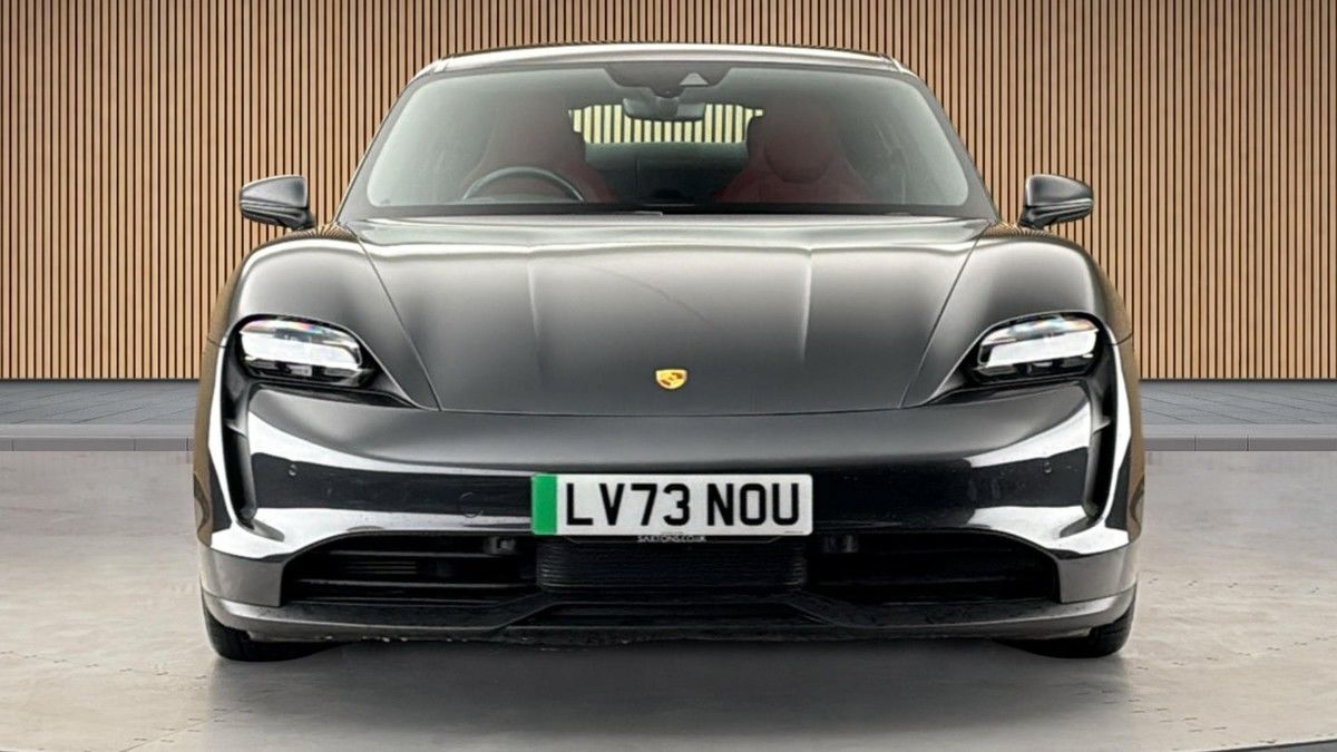 Porsche Taycan Image 3