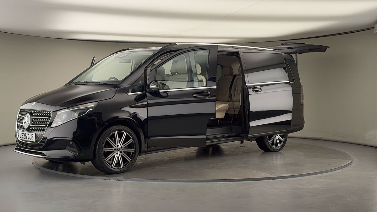 Mercedes-Benz V Class Image 22