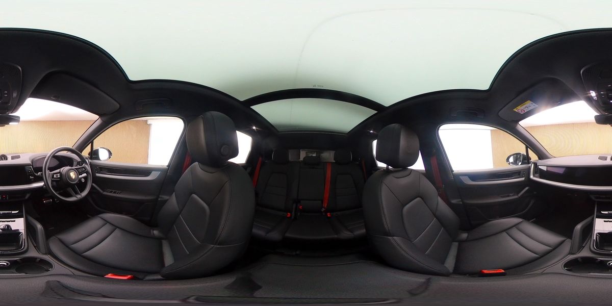More views of Porsche Cayenne