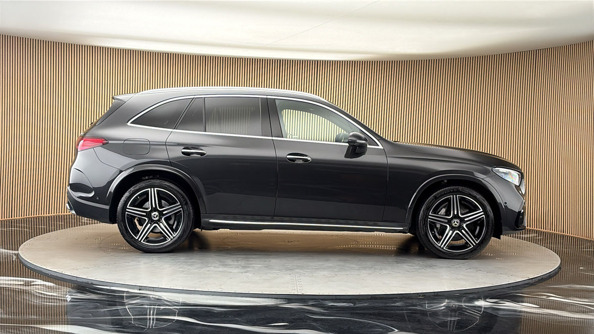 Mercedes-Benz GLC Image 16