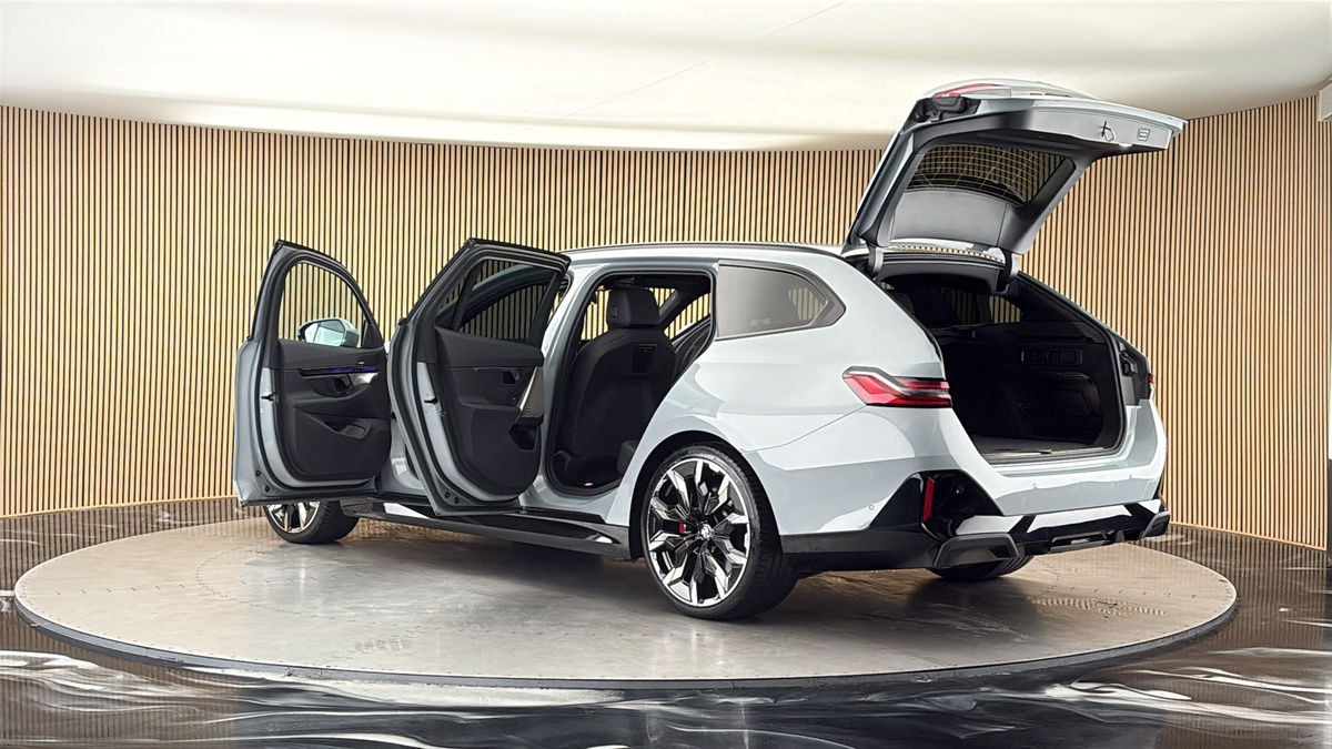 More views of BMW 5 Series