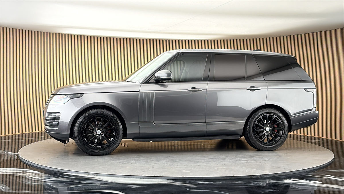 More views of Land Rover Range Rover