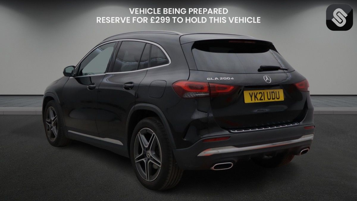 Mercedes-Benz GLA Image 7