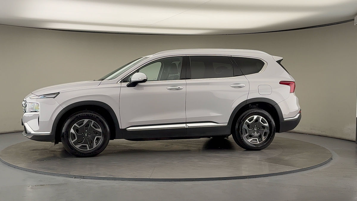 More views of Hyundai Santa Fe