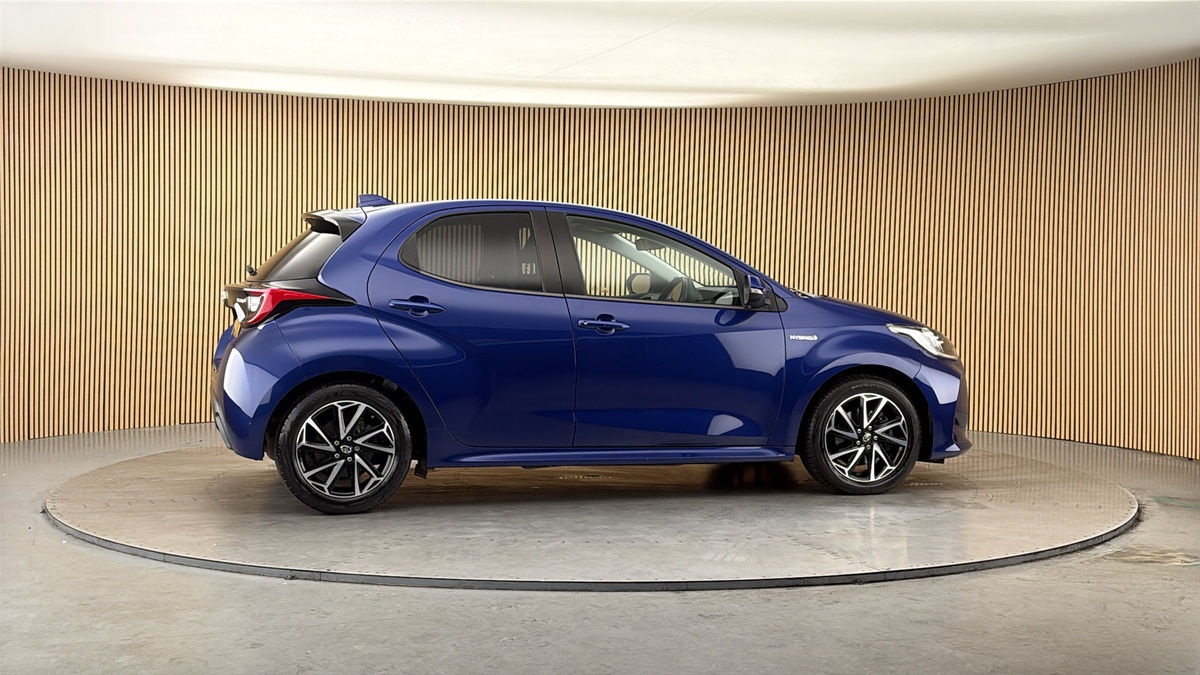 More views of Toyota Yaris