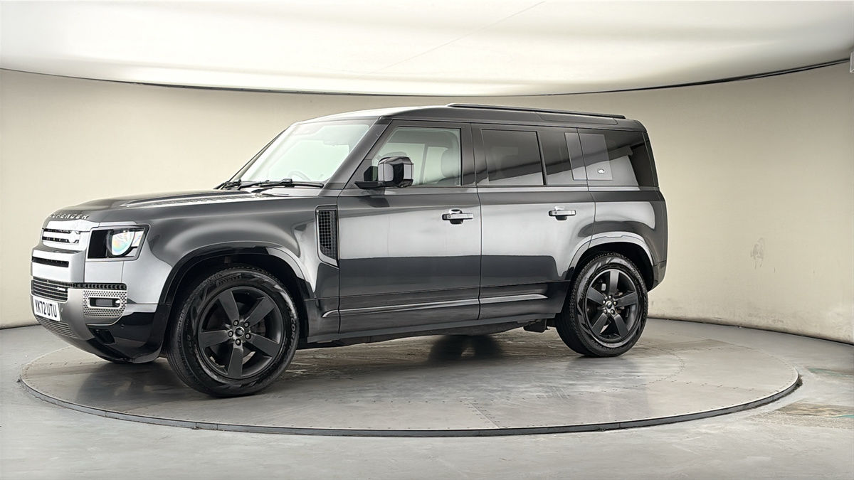 More views of Land Rover Defender 110