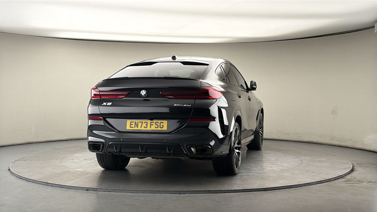 More views of BMW X6