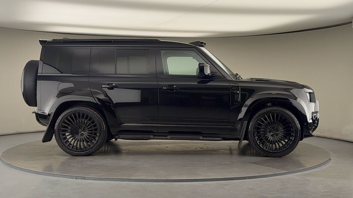 Land Rover Defender 110 Urban Image 16