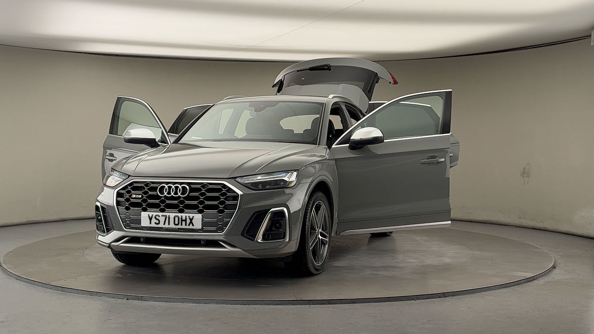 More views of Audi SQ5