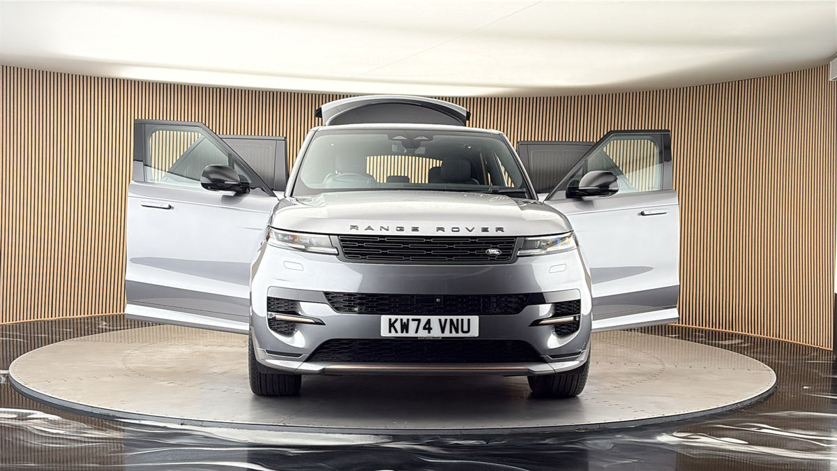 More views of Land Rover Range Rover Sport