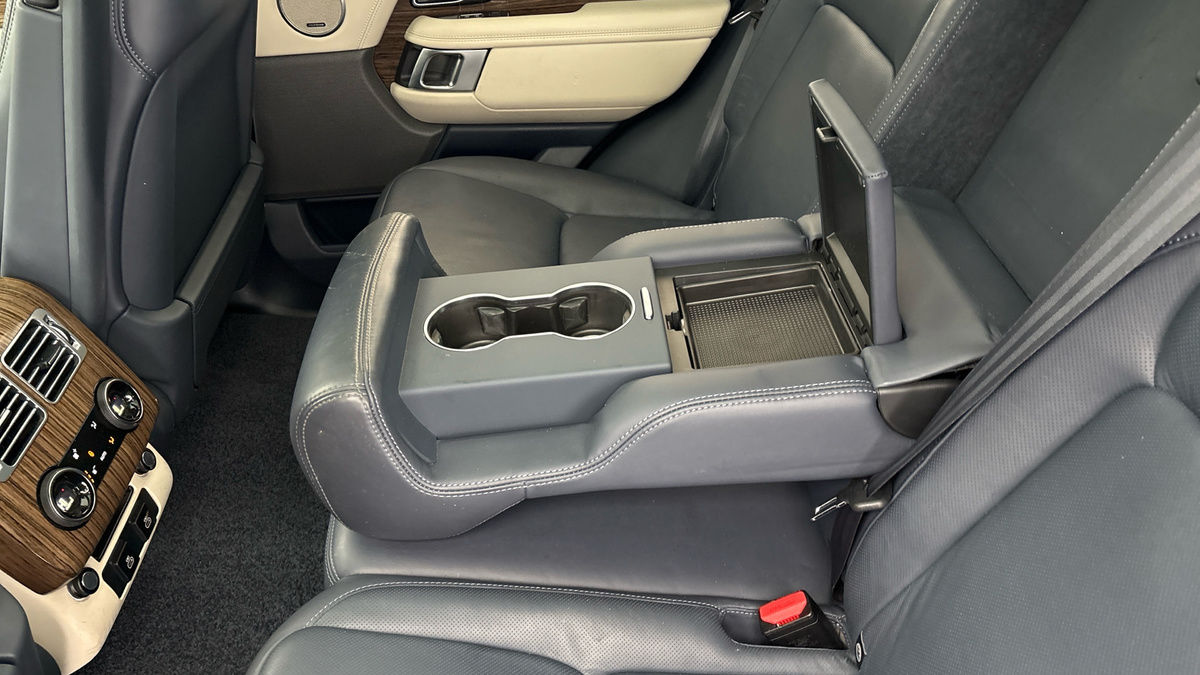 Land Rover Range Rover Image 9