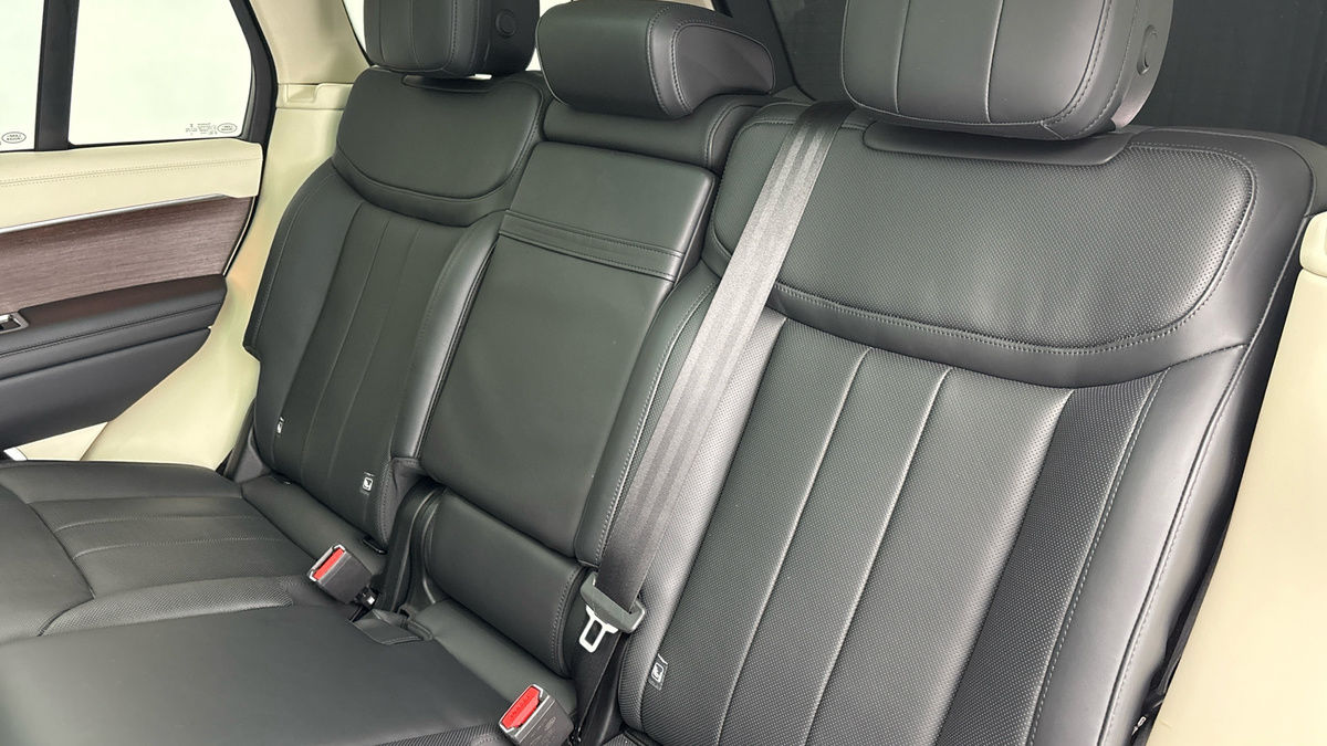 Land Rover Range Rover Image 8