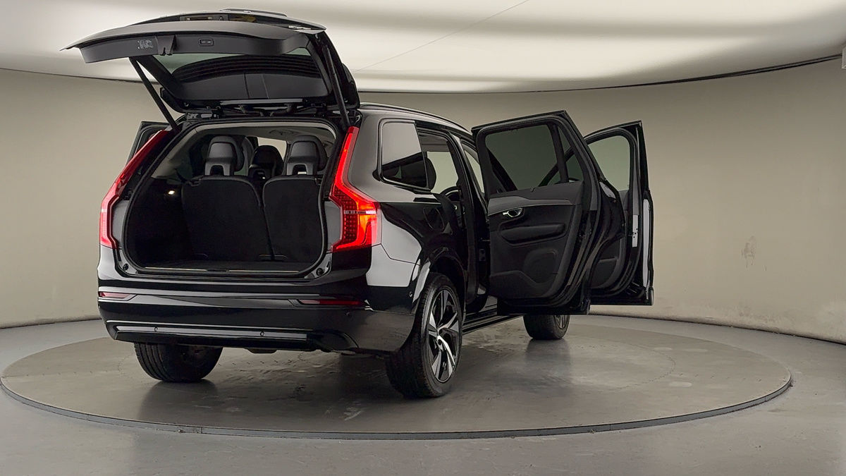 More views of Volvo XC90