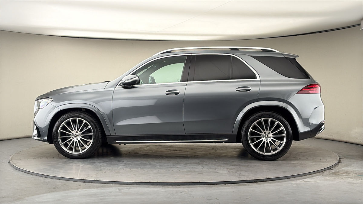 More views of Mercedes-Benz GLE