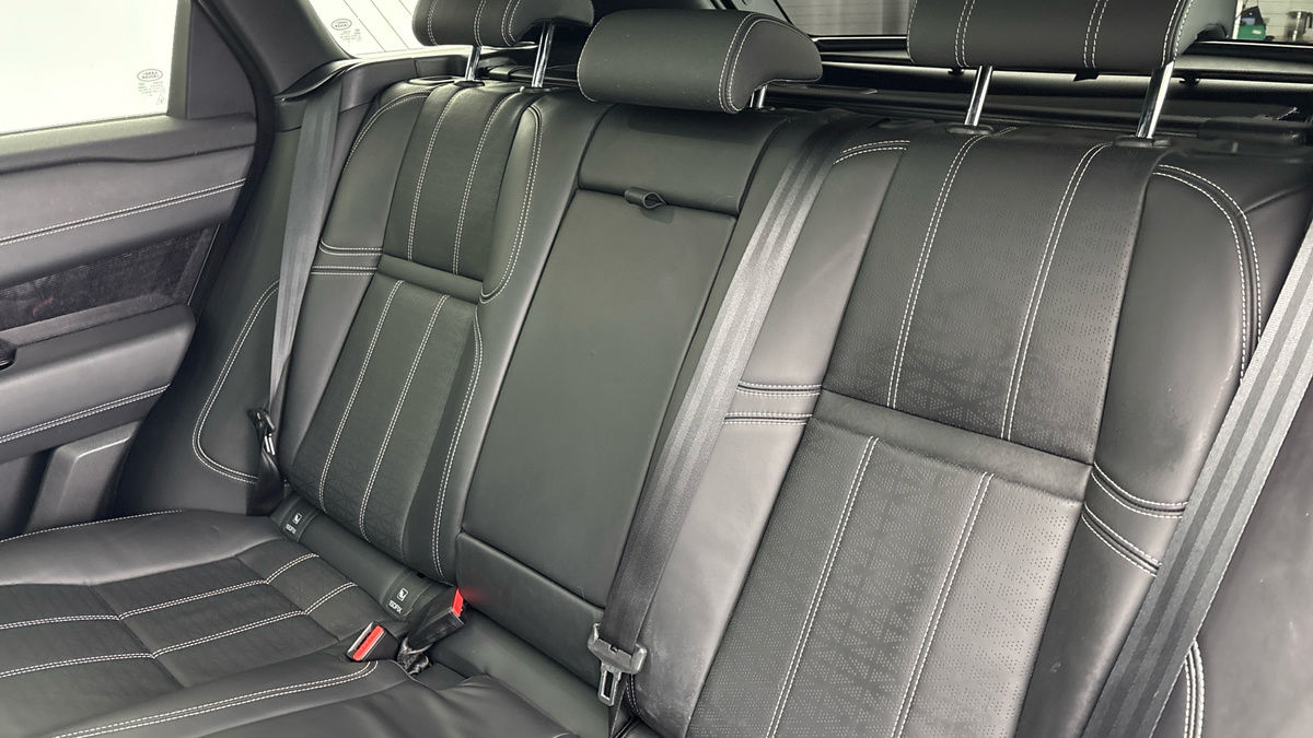 Land Rover Range Rover Velar Image 8