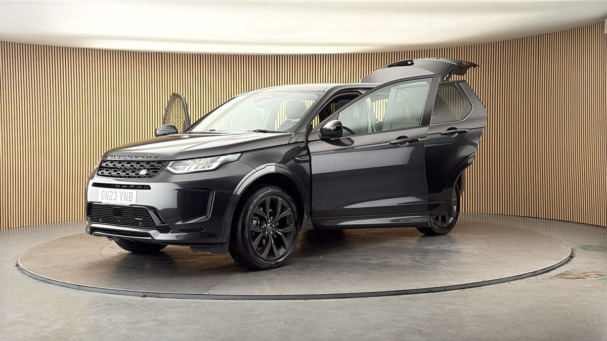 Land Rover Discovery Sport Image 22