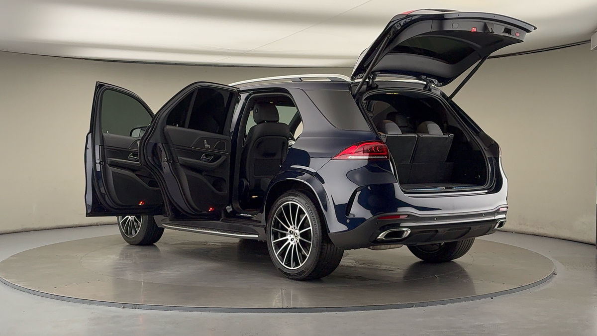 More views of Mercedes-Benz GLE