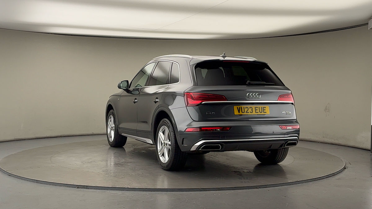 More views of Audi Q5