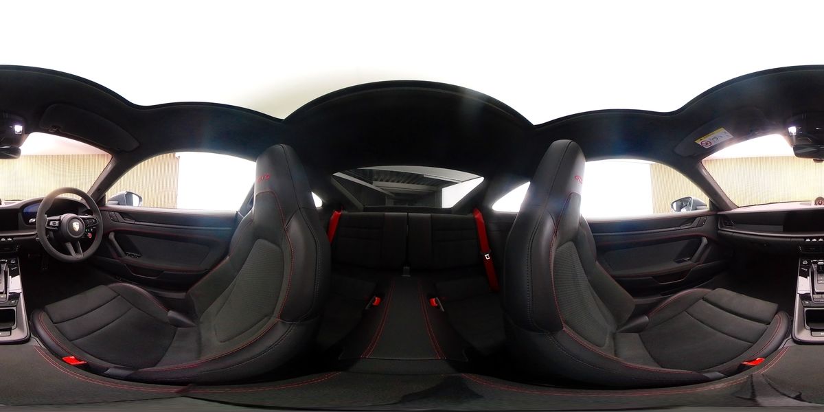 More views of Porsche 911