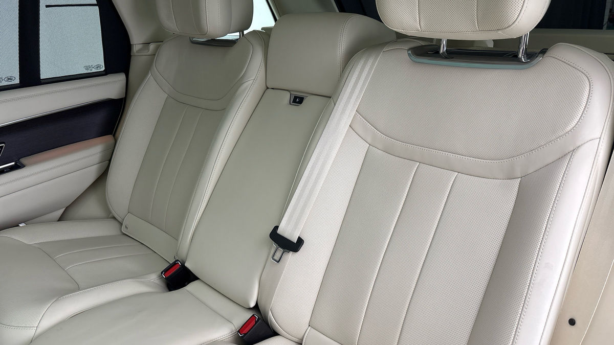 Land Rover Range Rover Image 8